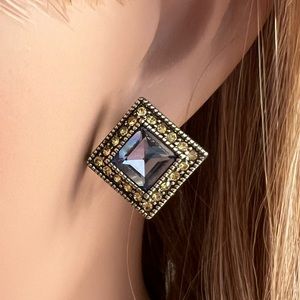 Heidi Daus OMEGA🆕 “Intellectual Property” Tanzanite Swarovski Crystals earrings